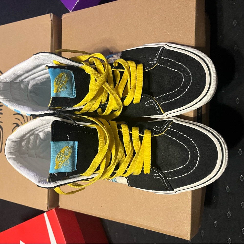 Vans High-Top Sneakers in Black, White & Yellow with Character Print - Picture 4 of 4